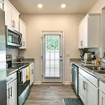 7 Mi To Uptown - Pet-friendly 2-story Townhome!
