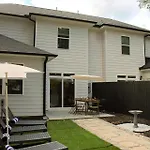 Hot Tub Pool Table Fire Pit 5min To Uptown *