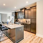 2 Mi To Dtwn Charlotte: Unit W/ Rooftop Deck! Charlotte