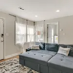 < 2 Mi To Uptown Charlotte: W/ Large Yard! Holiday home Charlotte