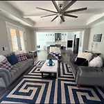 Acres Retreat *