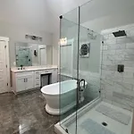 Acres Retreat Holiday home Charlotte
