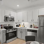 Luxurious King 2Br Suite In South End Charlotte!