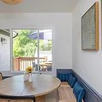 Newly Renovated-private Pool & Huge Deck