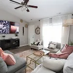 3 Bedroom House 10 Mins To Uptown Charlotte