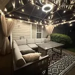 Queen Family-friendly Entire House, Holiday home Charlotte