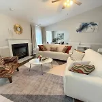 Holiday home Queen Family-friendly Entire House, *