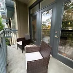 2 Bedroom Boutique Apartment In The Heart Of Charlotte