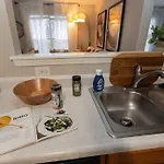 3 Bedroom House 10 Mins To Uptown *