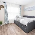 3 Bedroom House 10 Mins To Uptown * Charlotte