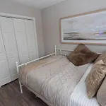 3 Bedroom House 10 Mins To Uptown Holiday home *