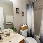 Holiday home 3 Bedroom House 10 Mins To Uptown Charlotte