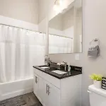 Queen City's Den Nest Uptown Holiday home