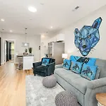 Queen City's Den Nest Uptown Holiday home *