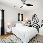 Queen City's Den Nest Uptown Holiday home Charlotte
