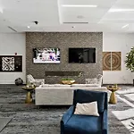 Urban Comfort 1Bd Sleeps 6 Dt 5 Min Gym & Parking