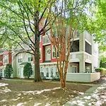 Half Mi To Bank Of America Stadium Uptown Condo!