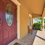 Close To Airport Home In The Heart Of Charlotte!