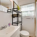 2 Mi To Center City: North End Holiday home *