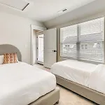 2 Mi To Dtwn Charlotte: Unit W/ Rooftop Deck! * Charlotte