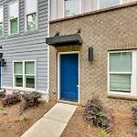 2 Mi To Dtwn Charlotte: Unit W/ Rooftop Deck!