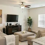 Arbor Creek Retreat Homestay Charlotte