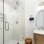 Walkable Trendy Hideout For Foodies - 3br-2ba Holiday home Charlotte