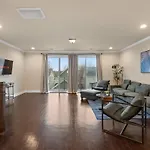 Luxe 3Br Townhousein Uptown Charlotte