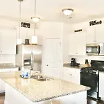 Arbor Creek Retreat Homestay Charlotte