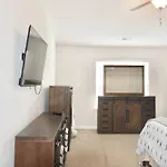 Arbor Creek Retreat Homestay *