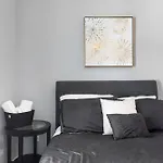 Relaxing Home Away From Home In The Qc! - Laxstays