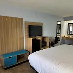 Days By Wyndham Motel Charlotte