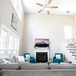 Disconnect At With Great Surroundings In Charlotte, North Carolina Holiday home