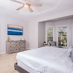 Disconnect At With Great Surroundings In Charlotte, North Carolina Holiday home Charlotte