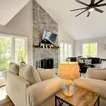Holiday home Embrace Nature In Lakefront With Fire Pit In Charlotte, North Carolina