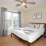 Disconnect At With Great Surroundings In Charlotte, North Carolina Holiday home Charlotte