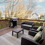 Disconnect At With Great Surroundings In Charlotte, North Carolina Holiday home Charlotte