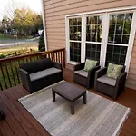 Holiday home Disconnect At With Great Surroundings In Charlotte, North Carolina
