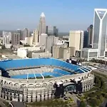 Holiday home Disconnect At With Great Surroundings In Charlotte, North Carolina *