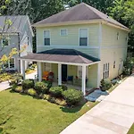 Getaway Near Center City Centrally Located In Clt