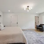 Luxury Build - King Beds - Minutes To Uptown Holiday home