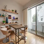 Holiday home Sophisticated 3-story In Wesley Heights