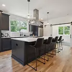 Luxury Build - King Beds - Minutes To Uptown *