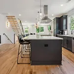 Holiday home Luxury Build - King Beds - Minutes To Uptown Charlotte