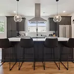 Luxury Build - King Beds - Minutes To Uptown *