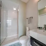 Sophisticated 3-story In Wesley Heights *
