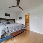 Holiday home Sophisticated 3-story In Wesley Heights