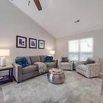 Holiday home Cozy 3br - Views - Firepit -football *