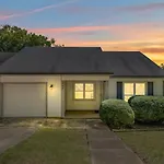 Holiday home Cozy 3br - Views - Firepit -football *
