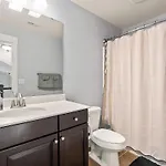 Apartment Modern Upscale Farmhouse- In Uptown Clt! Charlotte